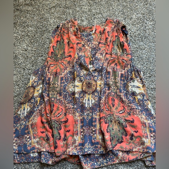 FREE PEOPLE Darcey Printed Chiffon Lined V-Neck | Size XS - Picture 3 of 5